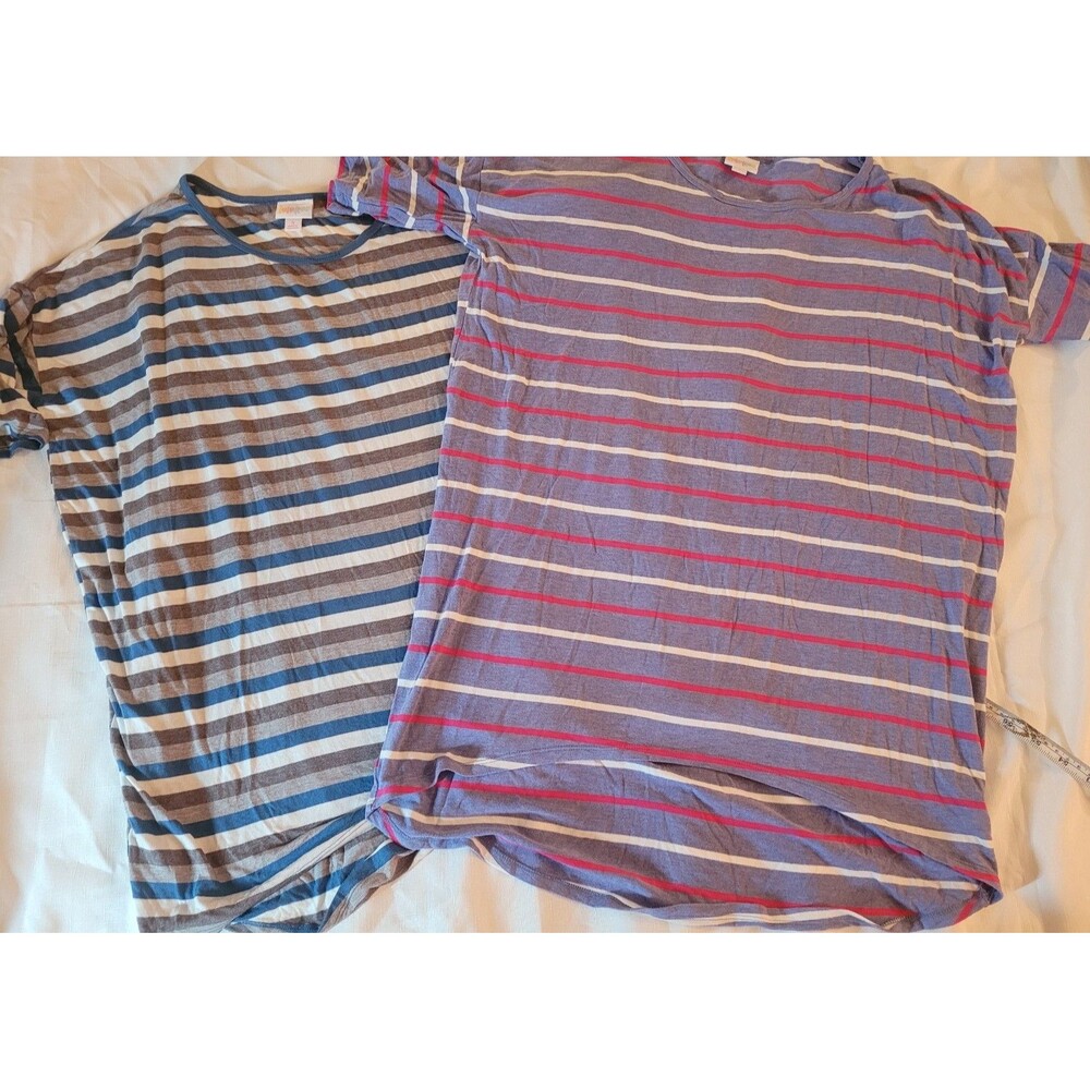 LULAROE STRIPES THAT MOVE – COMFORT MEETS COLOR SIZE S